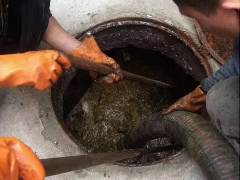 郴州清理化粪池时如何避免沼气的危害?